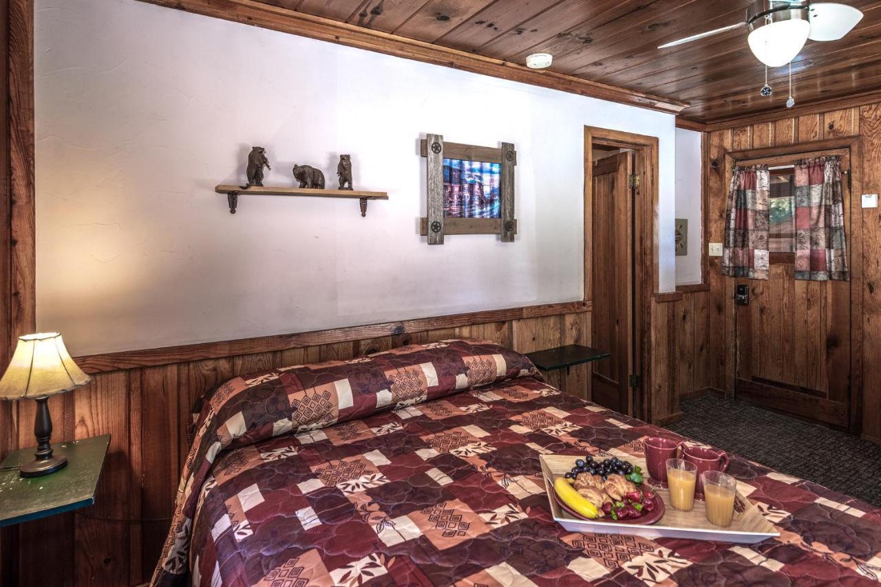 Apache Village 9, Queen Bed, Midtown, Pet Friendly, Sleeps 2 Ruidoso Eksteriør billede
